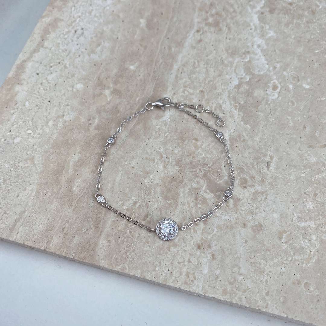 [Limara]Dazzling Round Cut Shape Bracelet