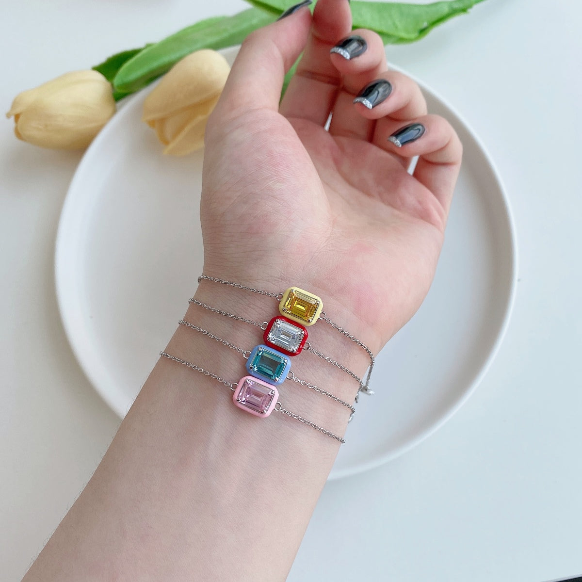 [Limara]2.0 Carat Sparkling Colorful Emerald Cut Daily Bracelet