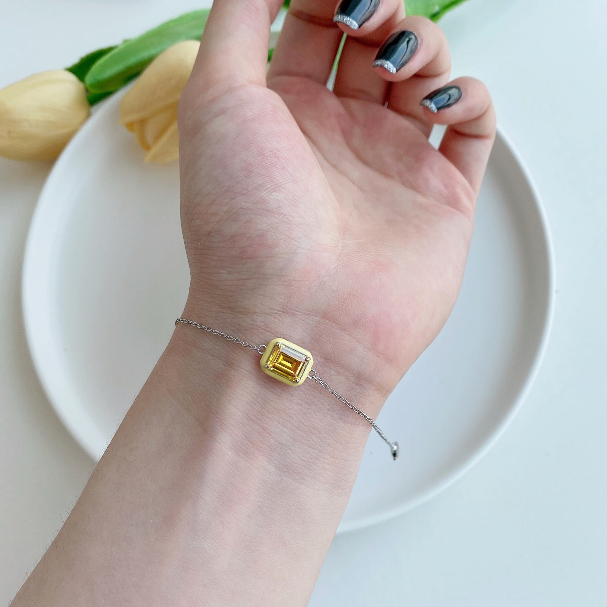 [Limara]2.0 Carat Sparkling Colorful Emerald Cut Daily Bracelet