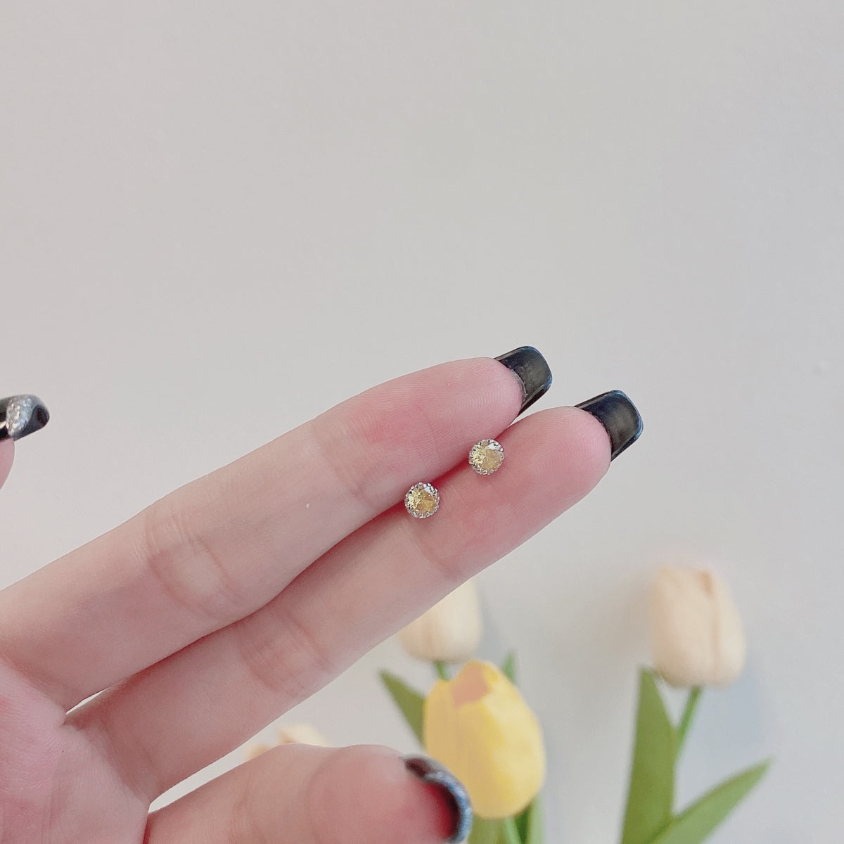 [Limara]Sparkling Colorful Round Shape Earrings