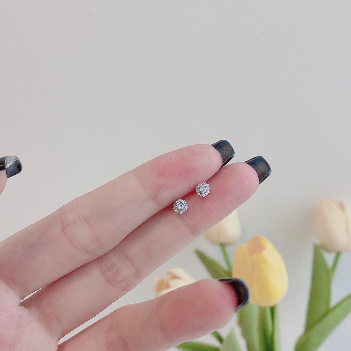 [Limara]Sparkling Colorful Round Shape Earrings