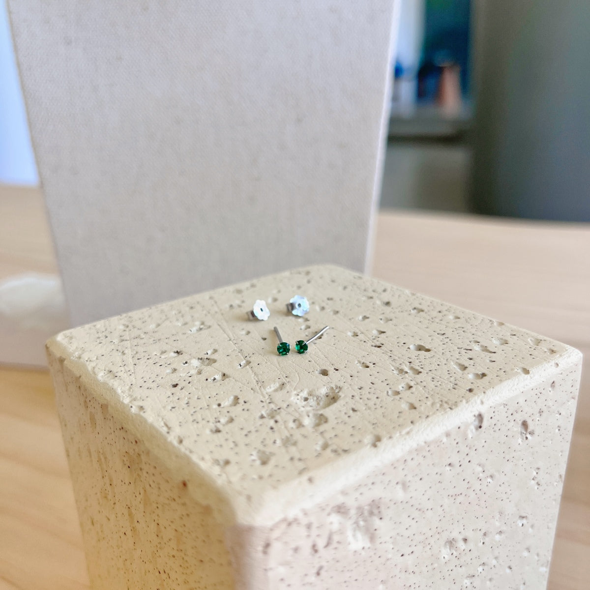 [Limara]Delicate Solitaire Earrings
