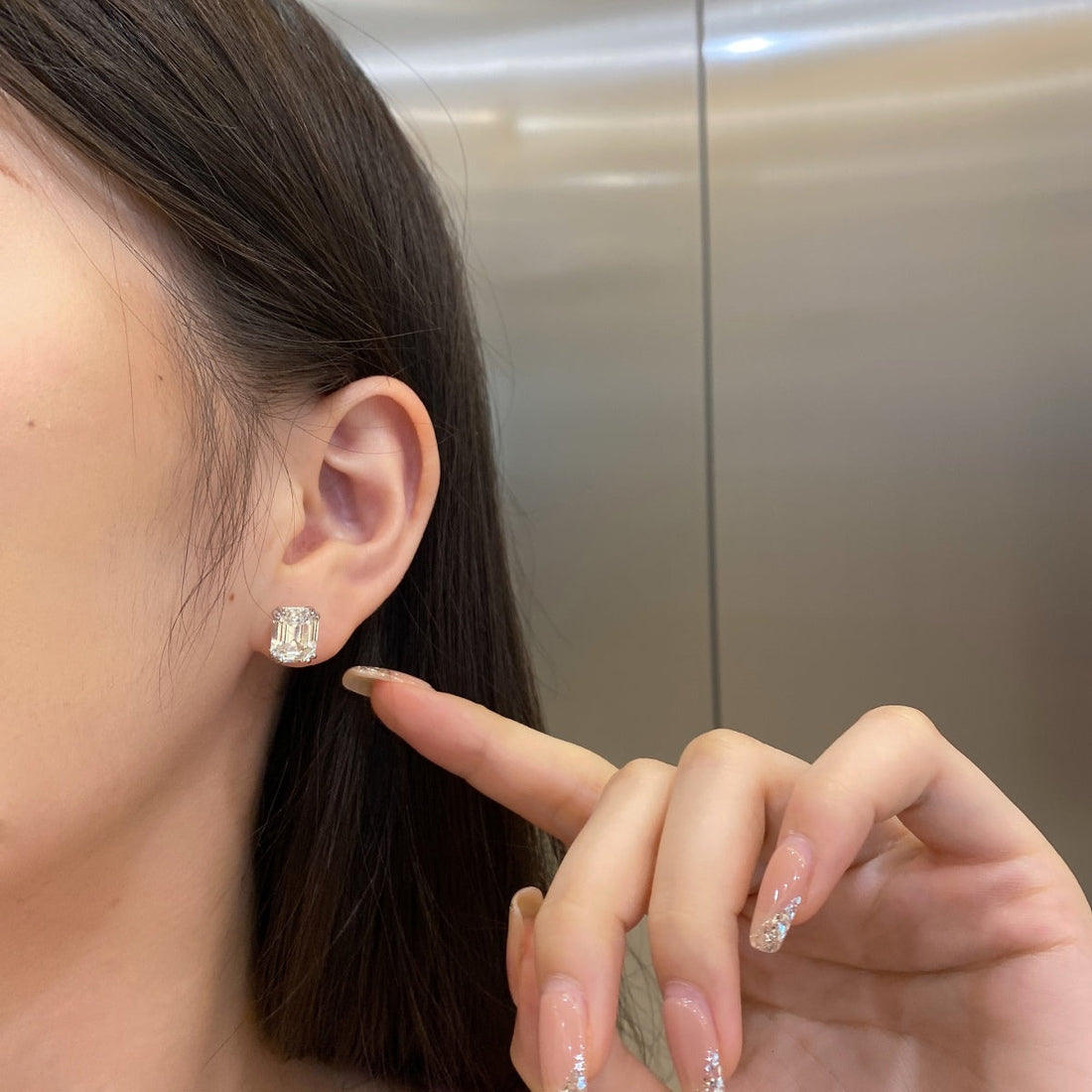 [Limara]Dazzling Square Shape Earrings
