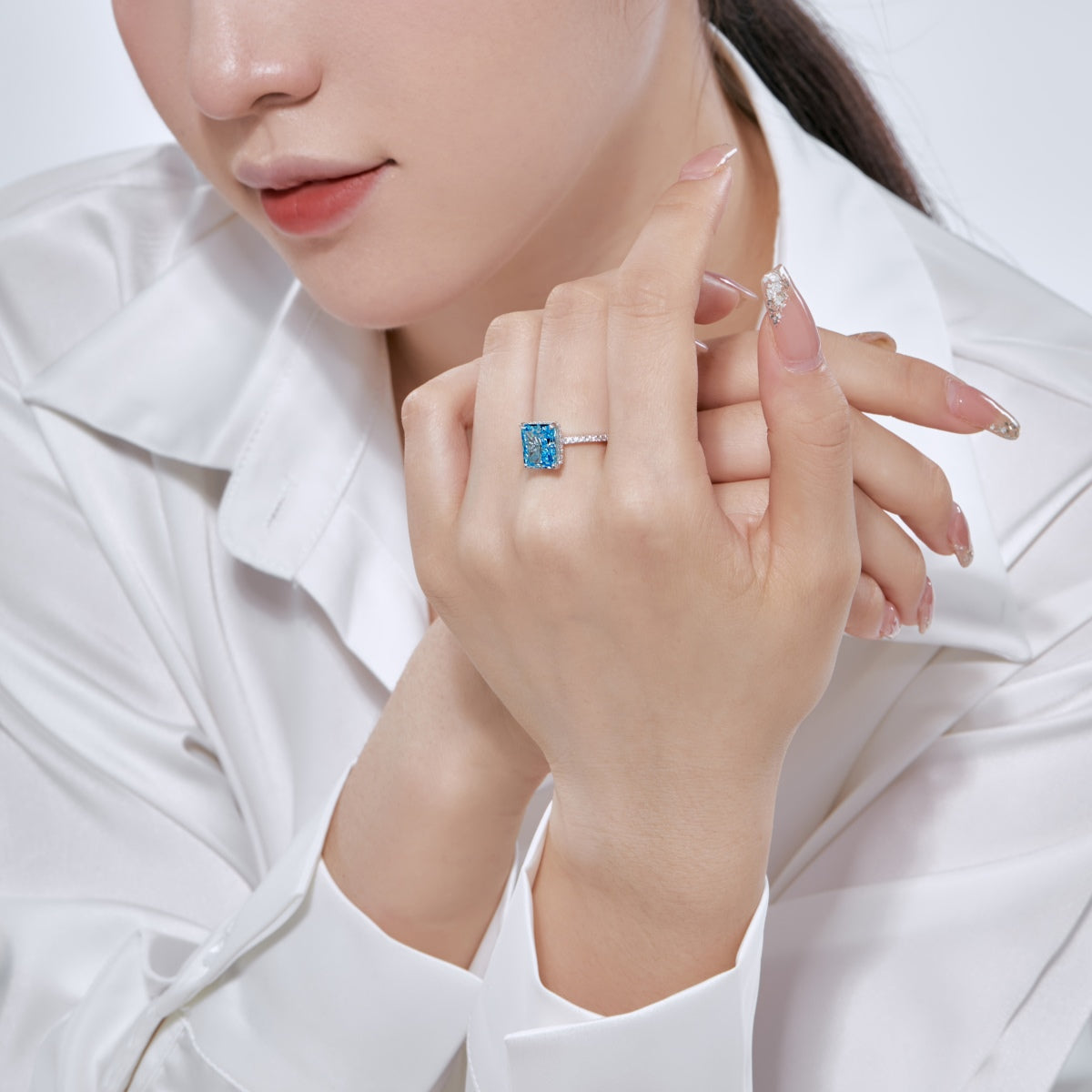 [Limara]4.0 Carat Luxurious Engagement Ring