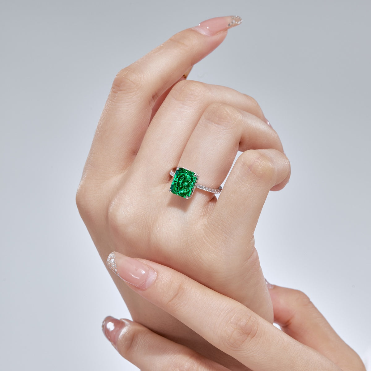 [Limara]4.0 Carat Luxurious Engagement Ring