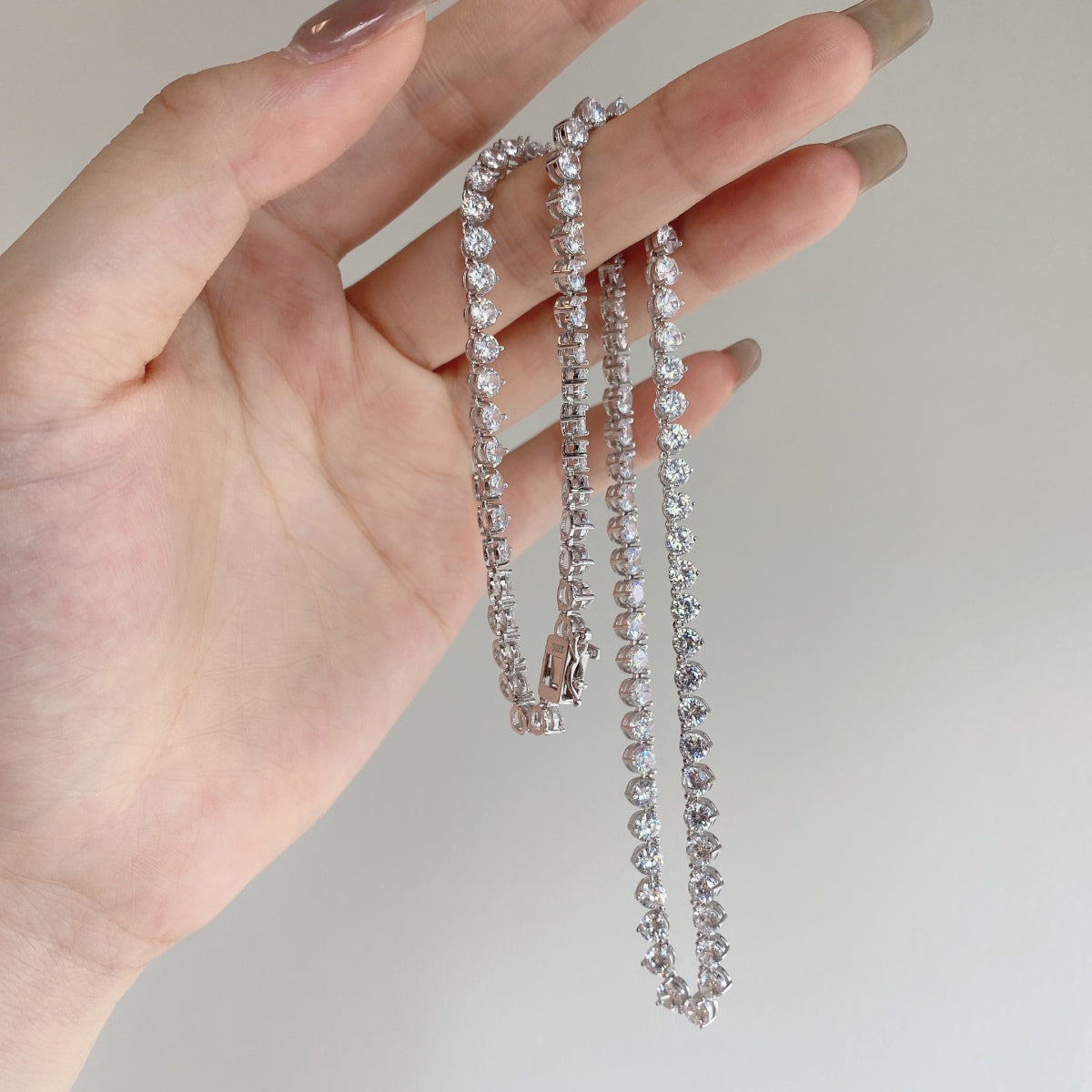 [Limara]Ornate Heart Cut Tennis Necklace