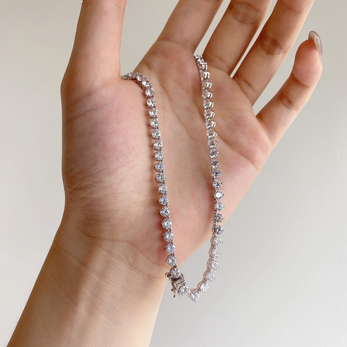 [Limara]Ornate Heart Cut Tennis Necklace