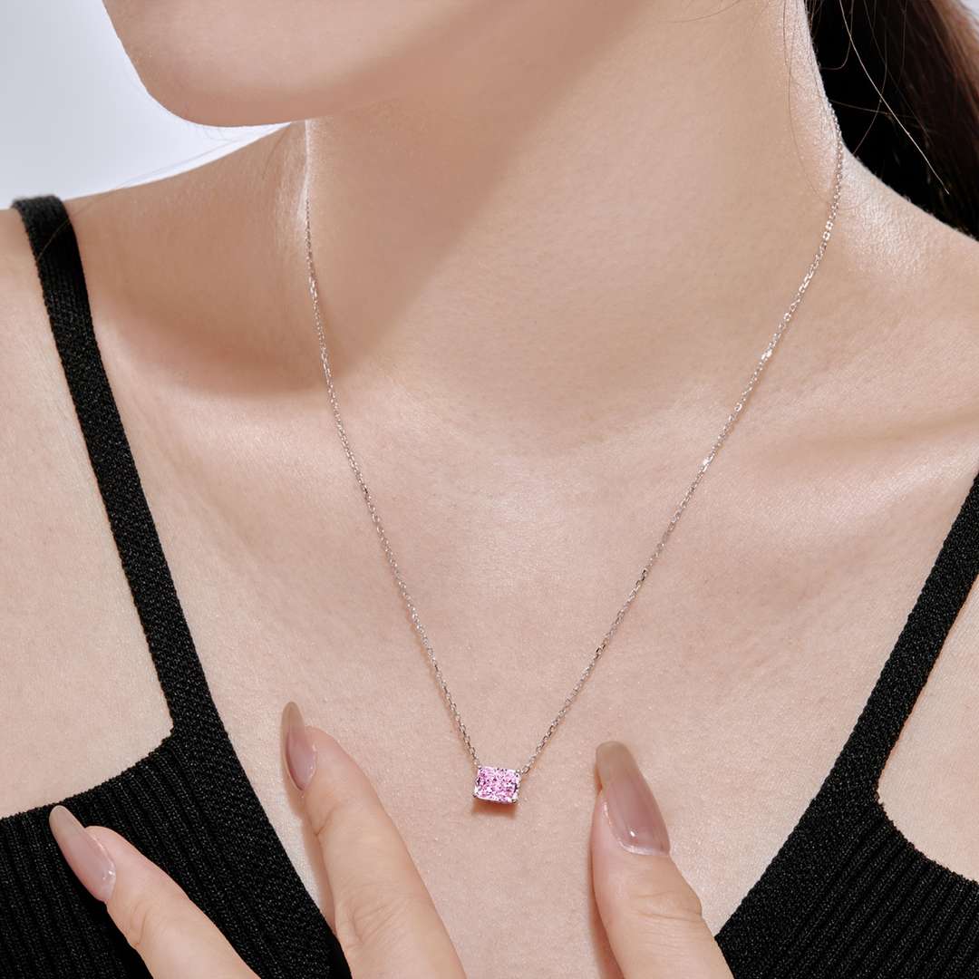 [Limara]Luxurious Square Shape Colorful Necalack