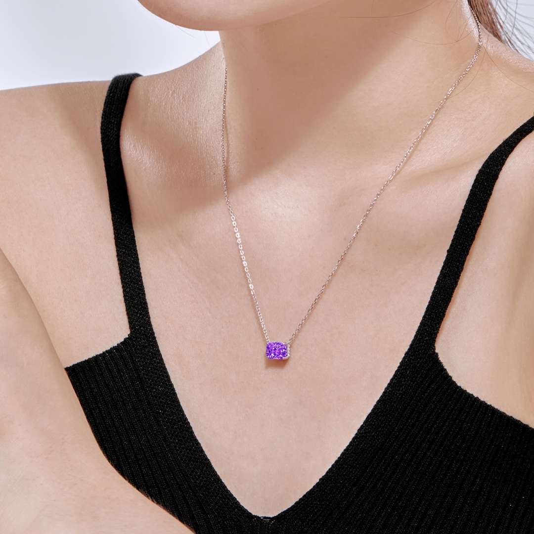 [Limara]Luxurious Square Shape Colorful Necalack