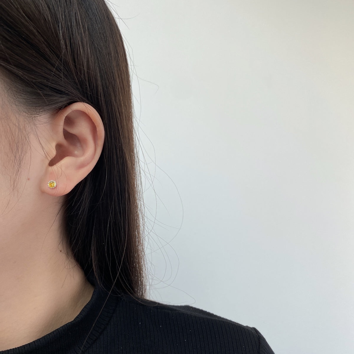 [Limara]Sparkling Colorful Round Shape Earrings