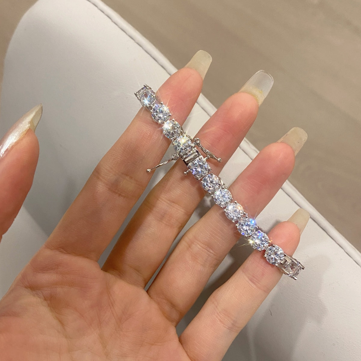 [Limara]Ornate Sparkling Round Cut Wedding Bracelet
