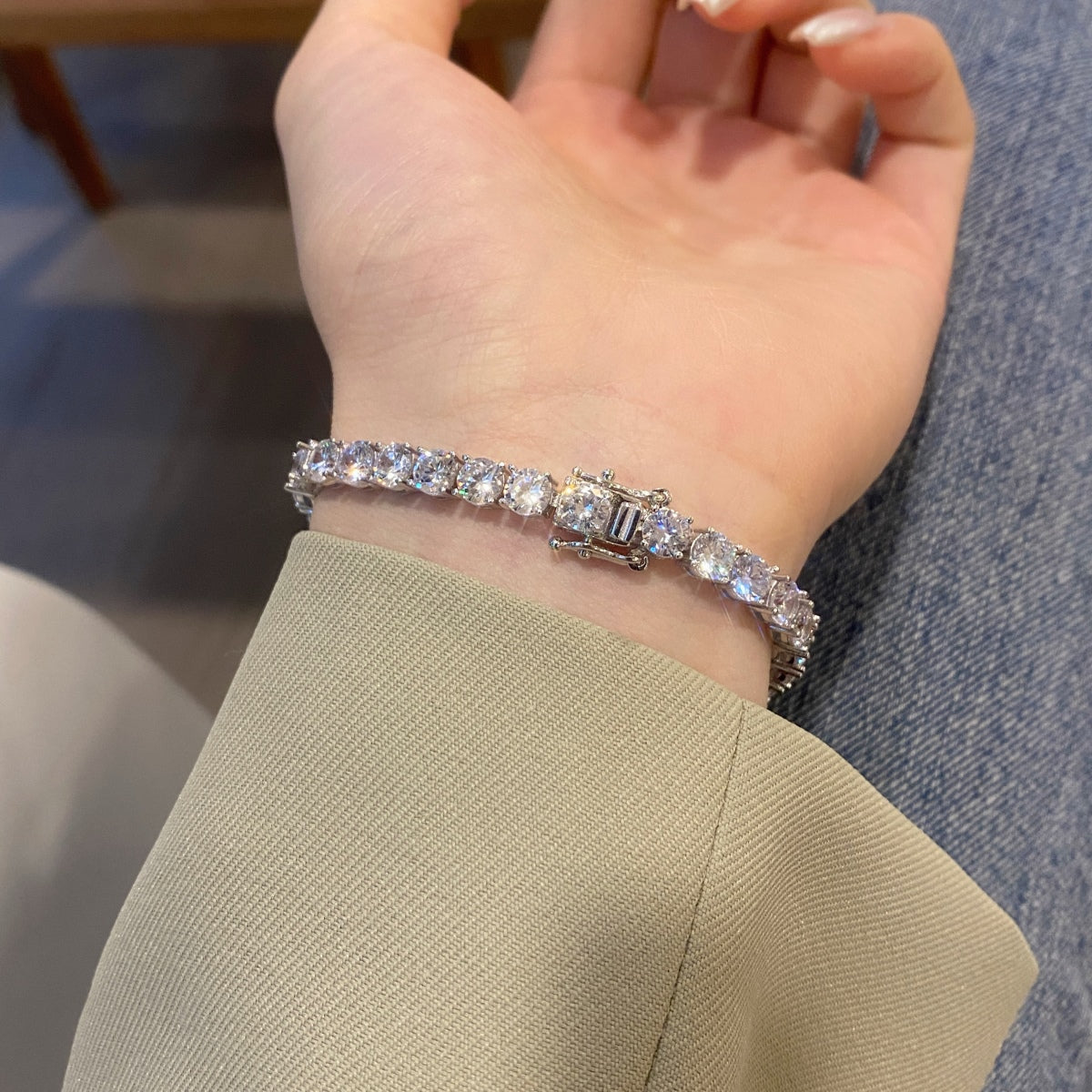 [Limara]Ornate Sparkling Round Cut Wedding Bracelet