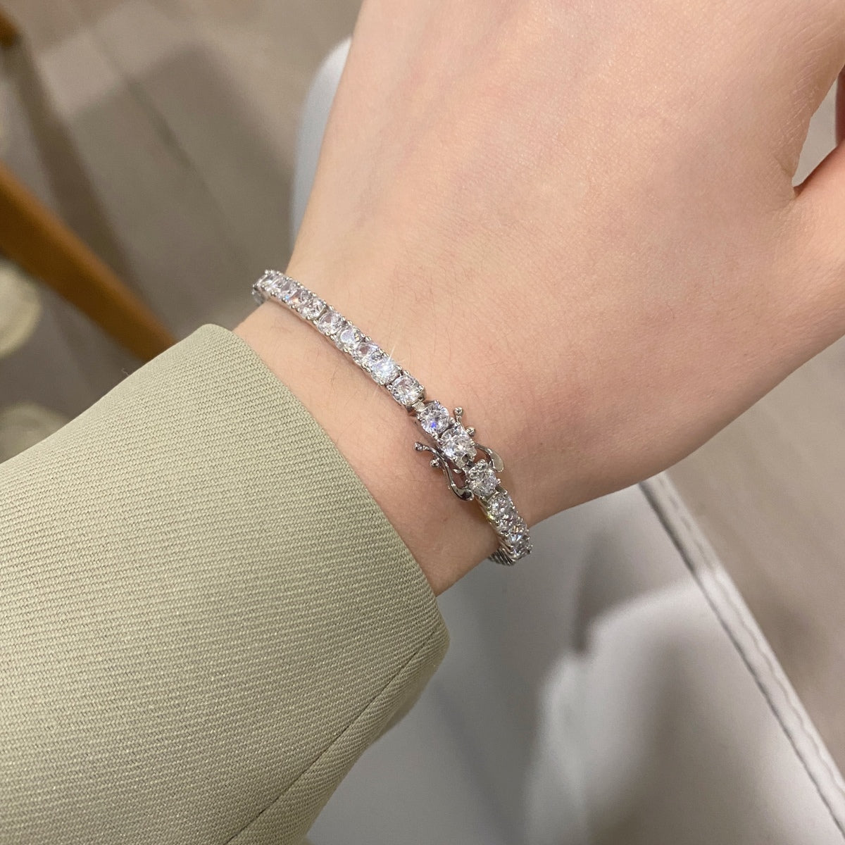 [Limara]Luxurious Ornate Round Cut Tennis Bracelet
