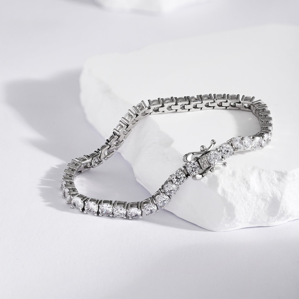 [Limara]Luxurious Ornate Round Cut Tennis Bracelet