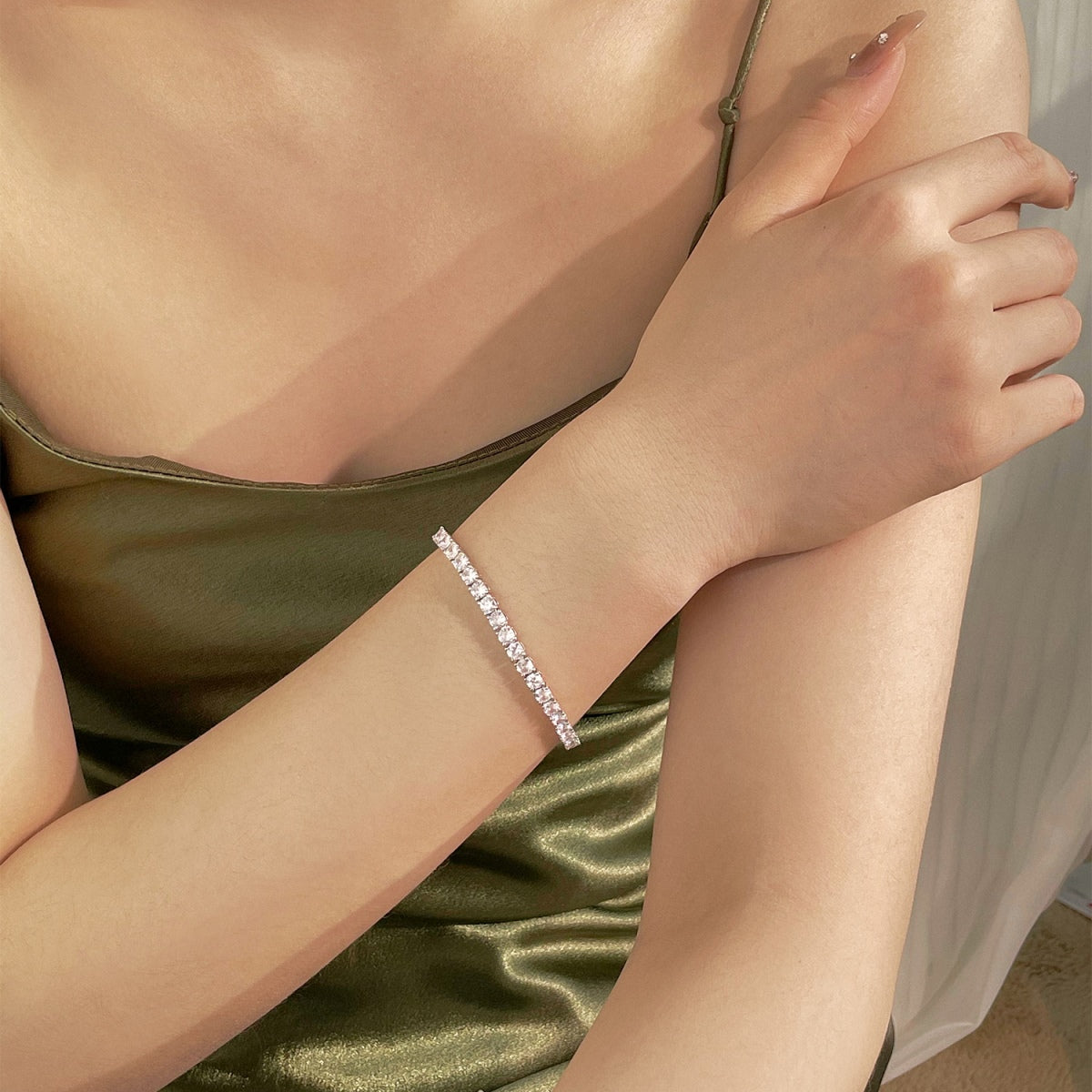 [Limara]Luxurious Ornate Round Cut Tennis Bracelet