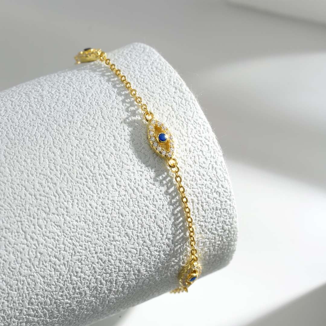 [Limara]Evil Eye Shape Pendent Necklace