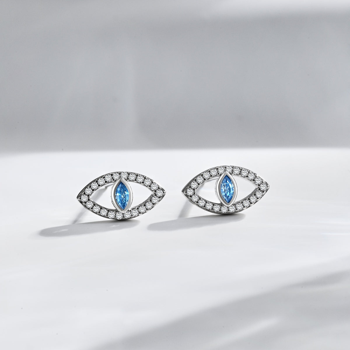 [Limara]Blue Devil Eyes Hollow Stud Earrings