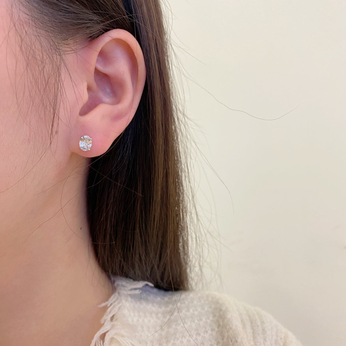 [Limara]Oval Classic Dignified Elegant Earrings