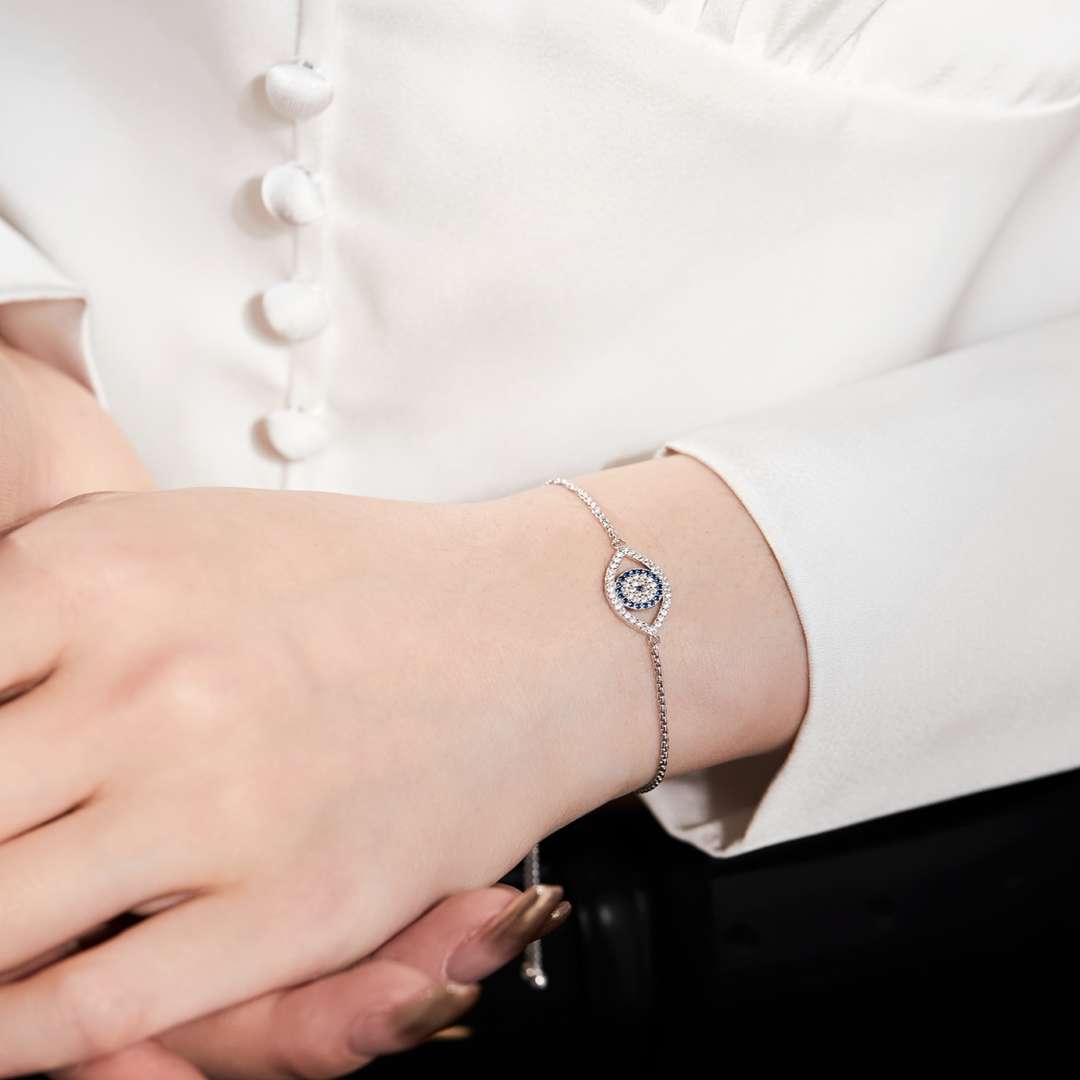 [Limara]Dazzling Eye Shape Necklace