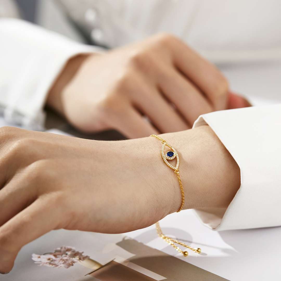 [Limara]Devil's Eye Hollow Design Bracelet