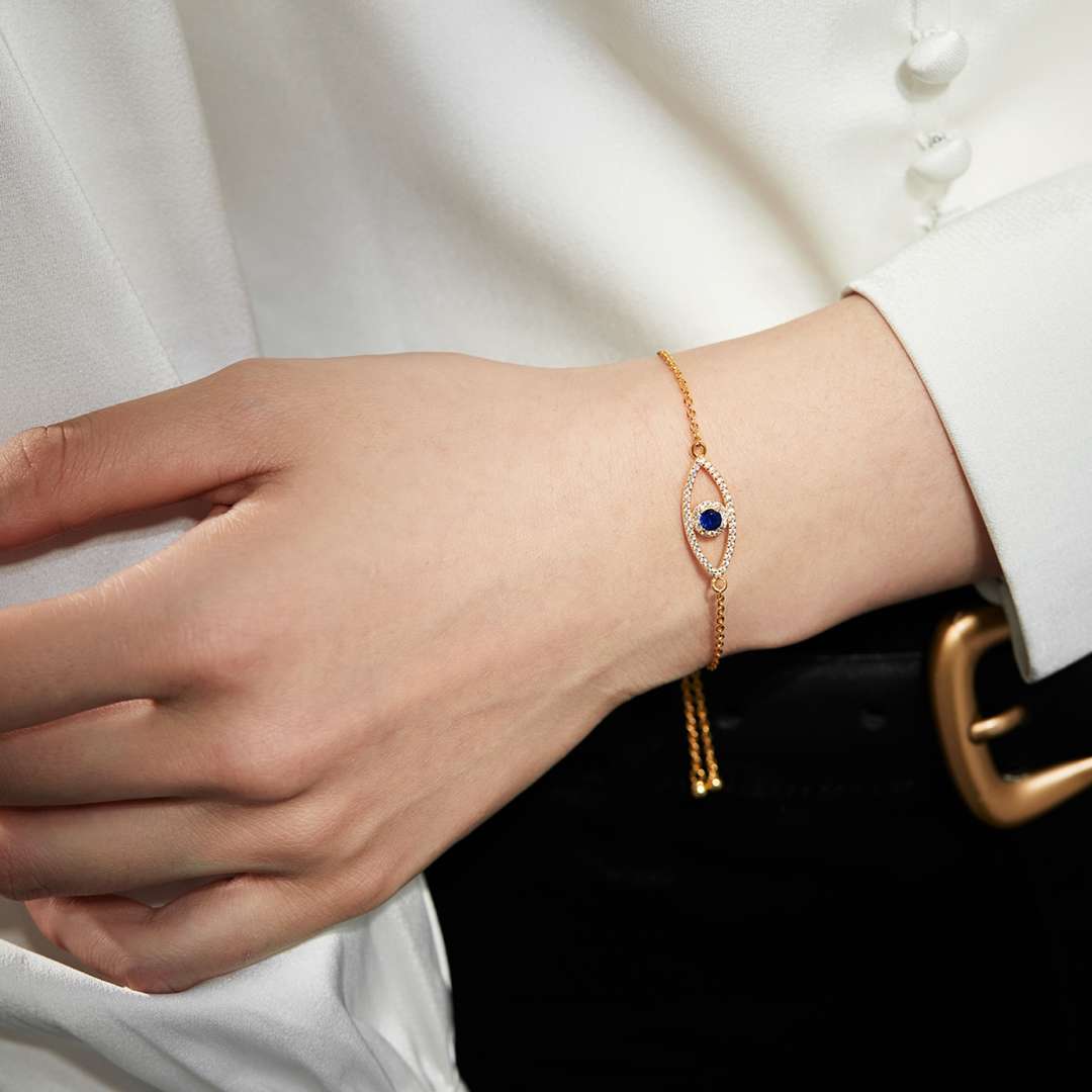 [Limara]Devil's Eye Hollow Design Bracelet