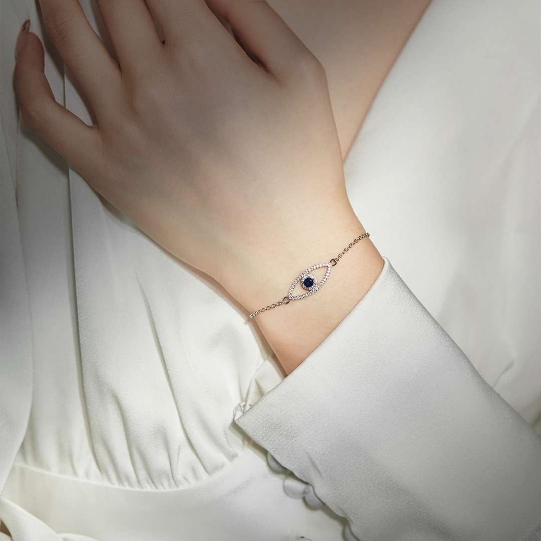 [Limara]Devil's Eye Hollow Design Bracelet