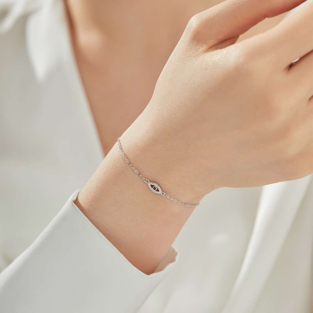 [Limara]Evil Eye Shape Necklace