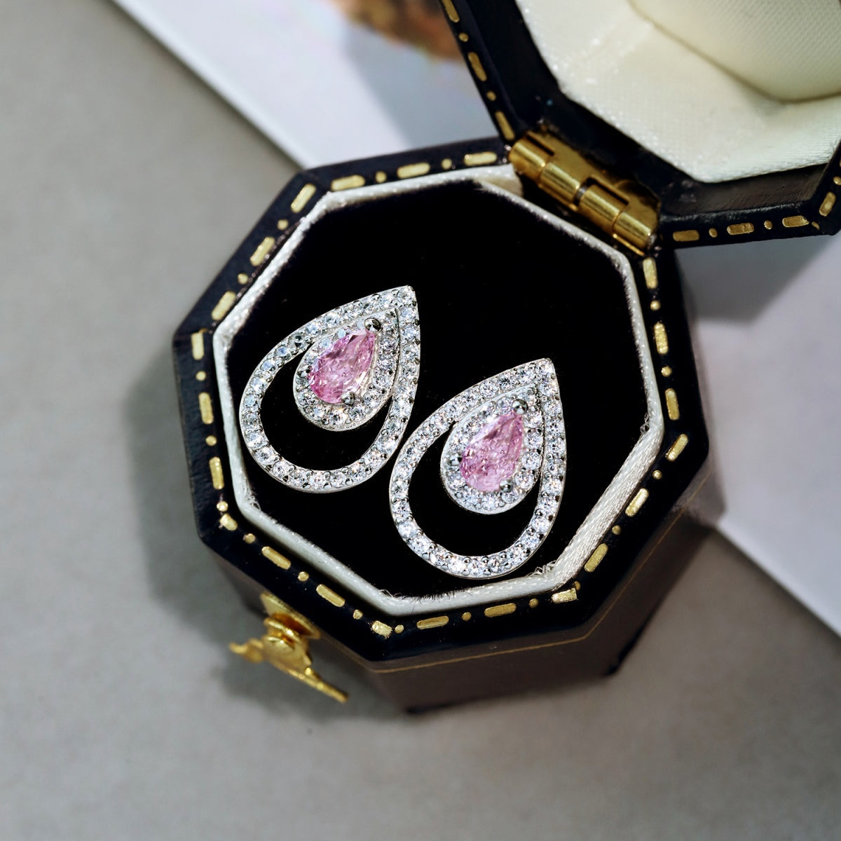[Limara]Sparkling Delicate Water Drop Shape Daily Earrings