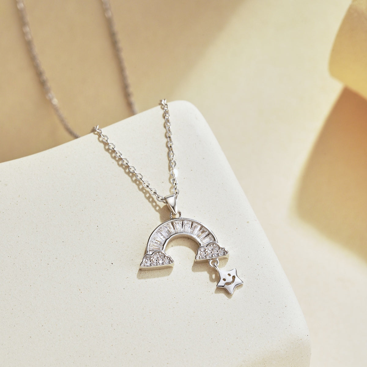 [Limara]Unique Rainbow Star Necklace