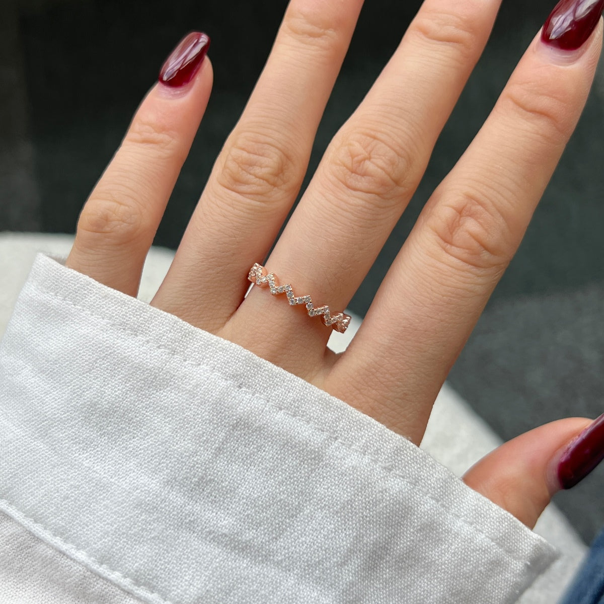 [Limara]Delicate Enchanting Wave Shape Daily Ring
