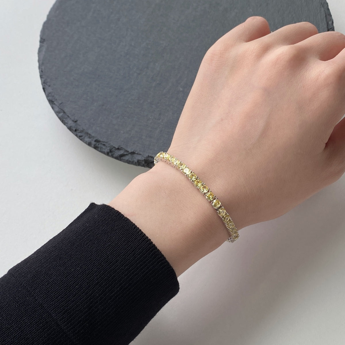 [Limara]Ornate Dazzling Round Cut Tennis Bracelet
