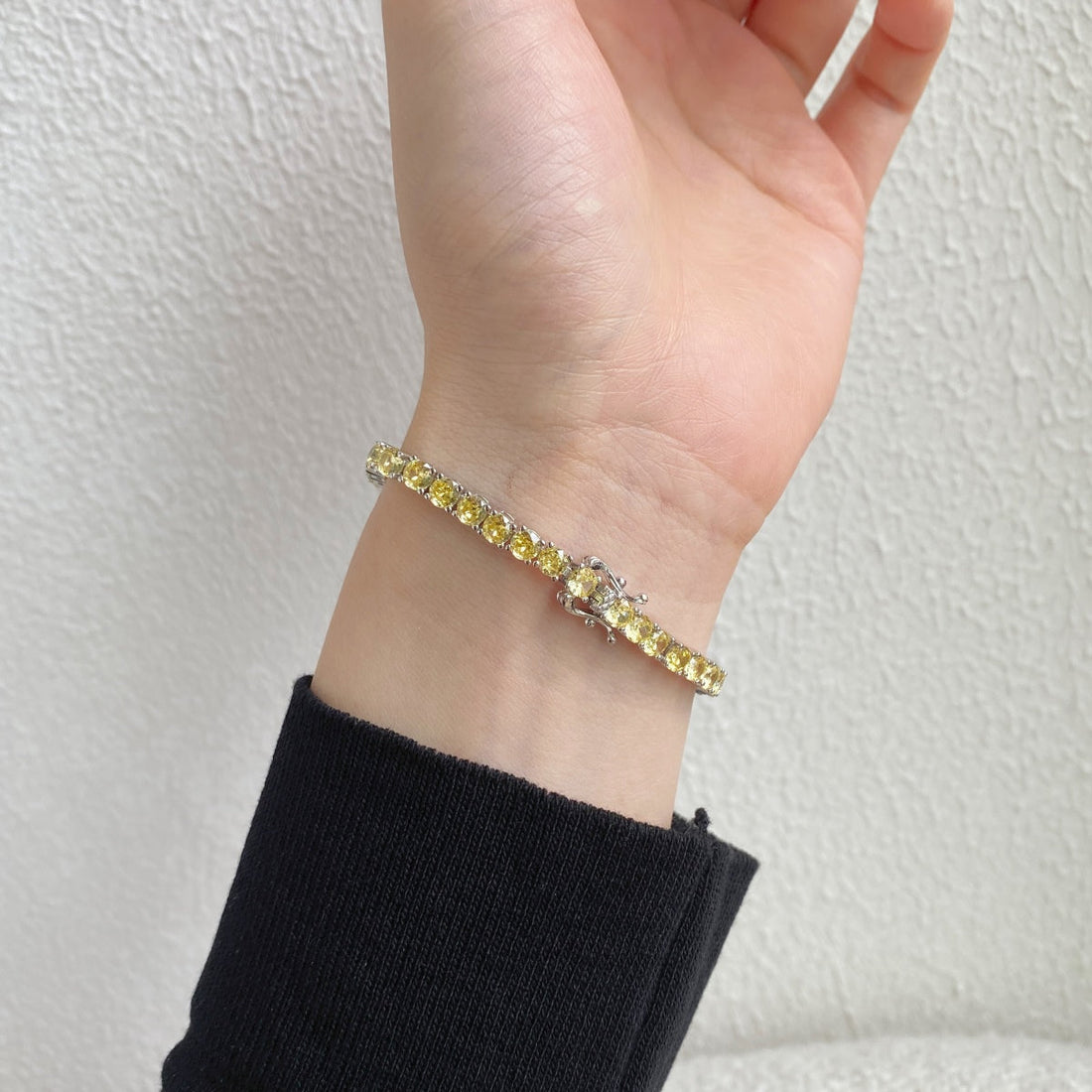 [Limara]Ornate Dazzling Round Cut Tennis Bracelet