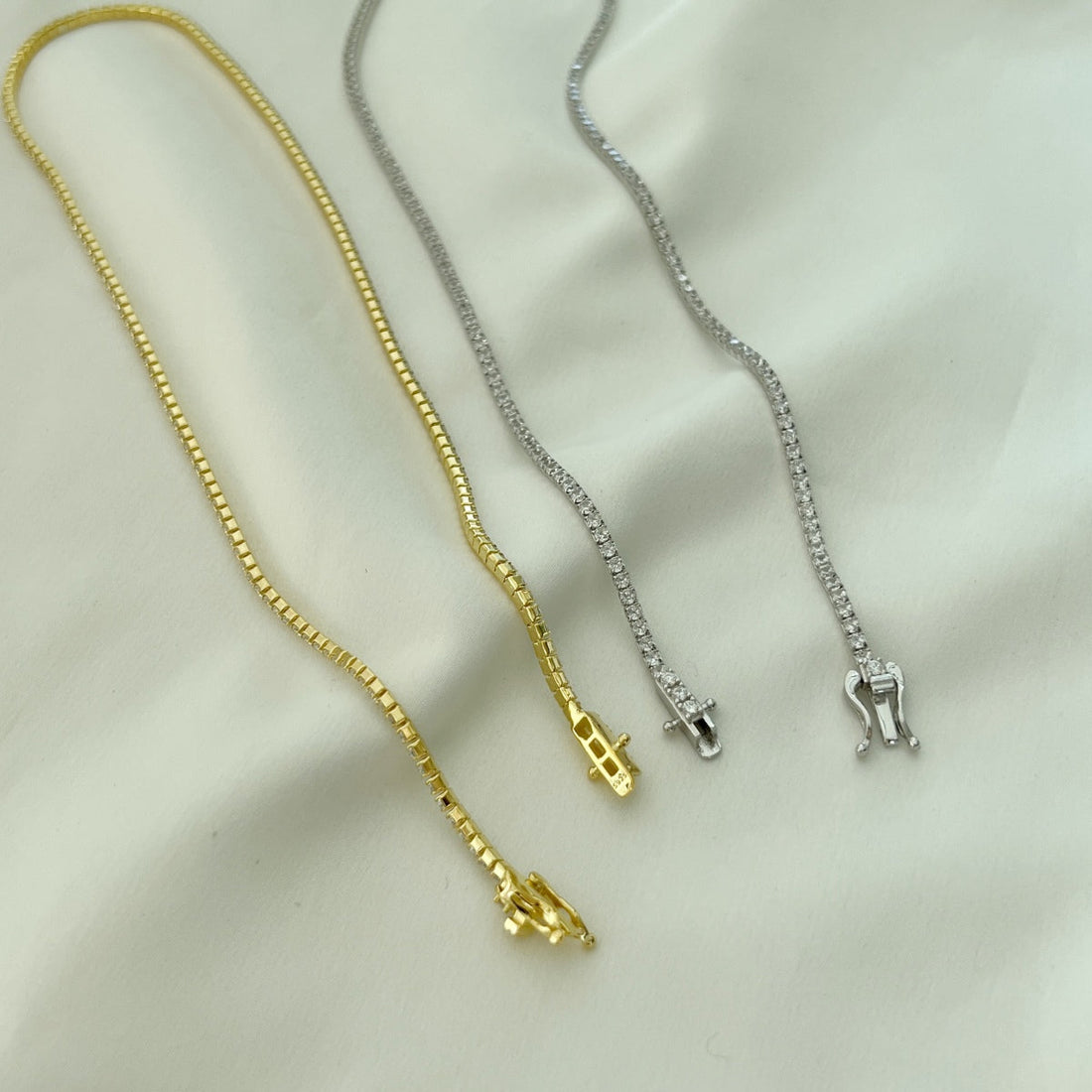 [Limara]Delicate Round Shape Tennis Necklace