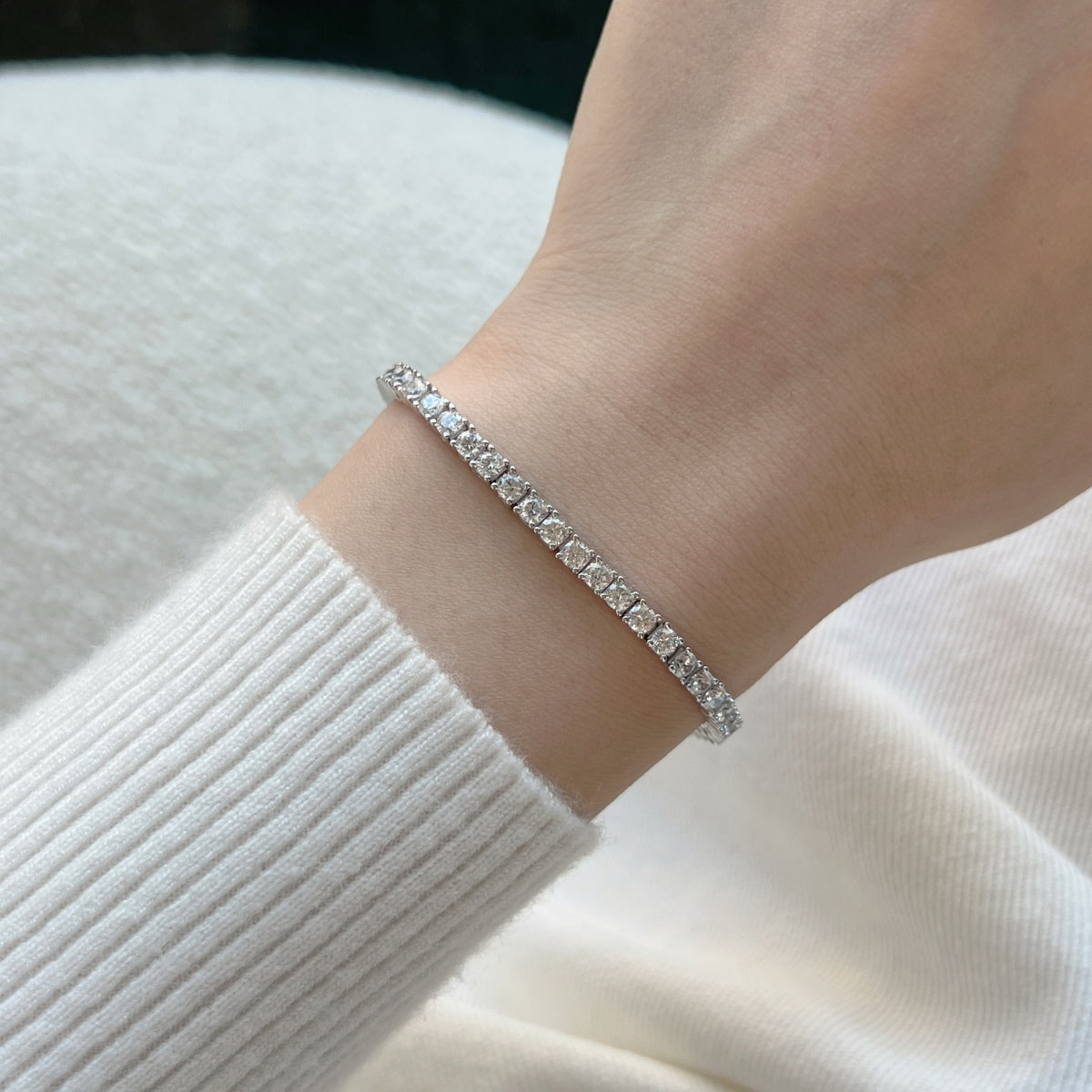 [Limara]Dainty Charming Round Cut Tennis Bracelet