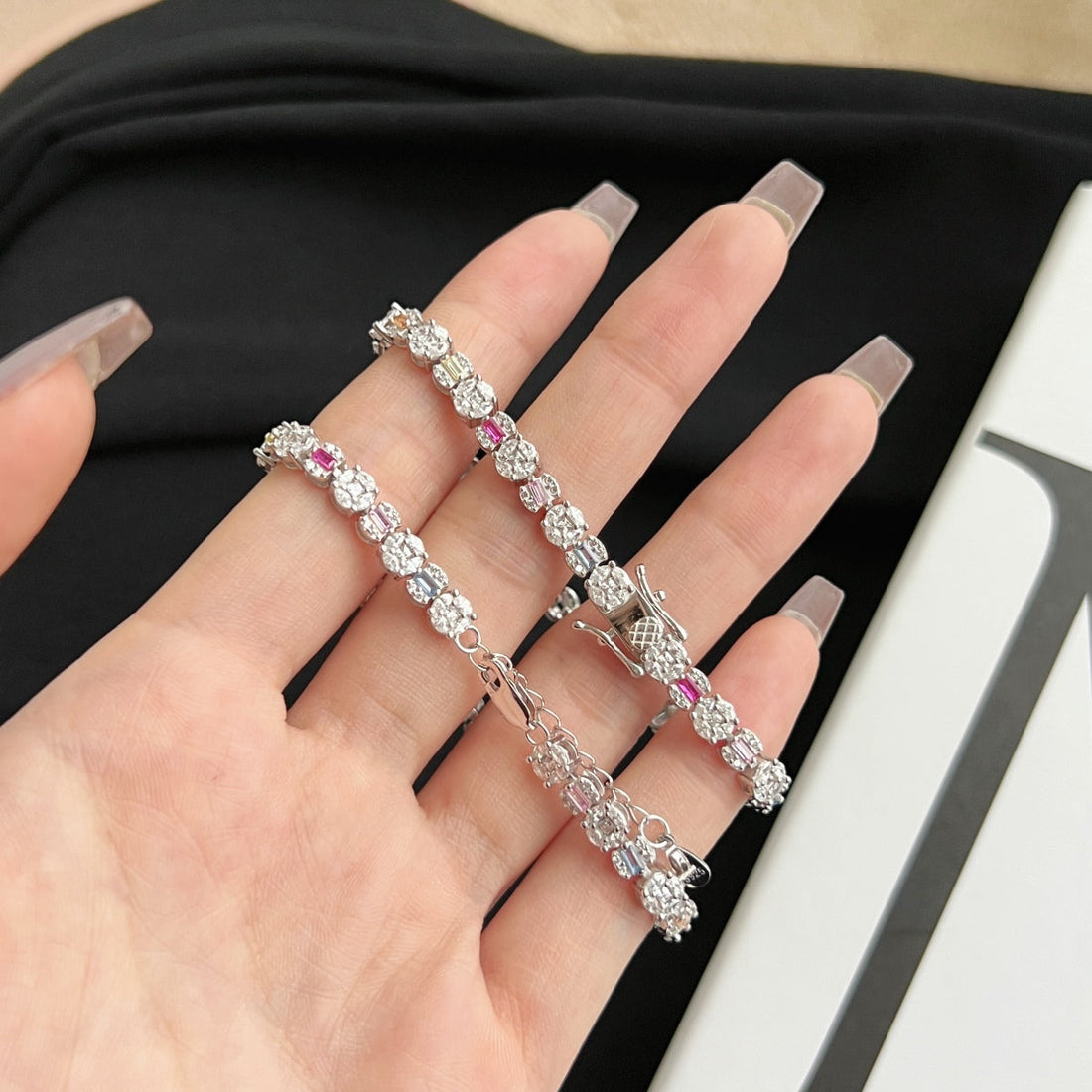 [Limara]Dazzling Radiant Multi Cut Daily Bracelet