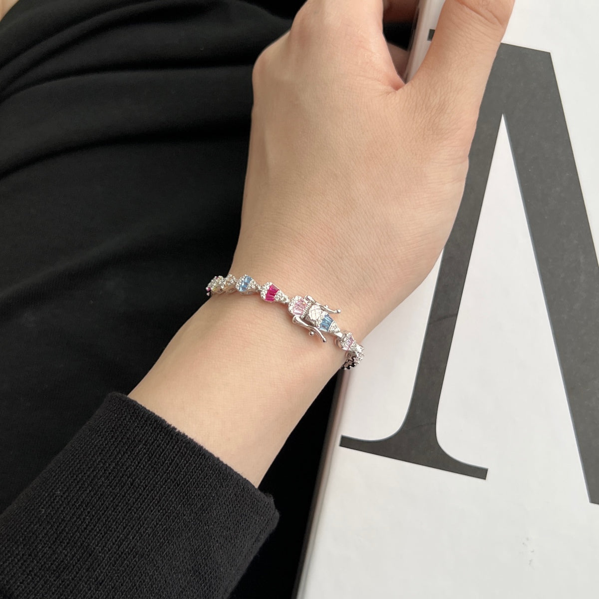 [Limara]Radiant Water Drop Shape Daily Bracelet