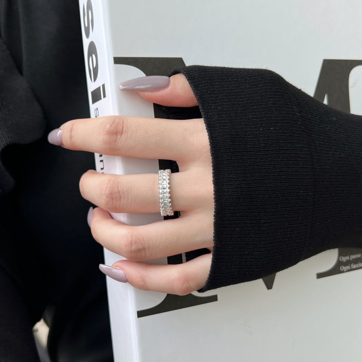 [Limara]Splashy Ornate Emerald Cut Cocktail Ring