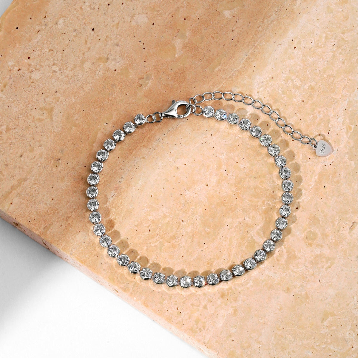 [Limara]Dazzling Sparkling Round Cut Daily Bracelet