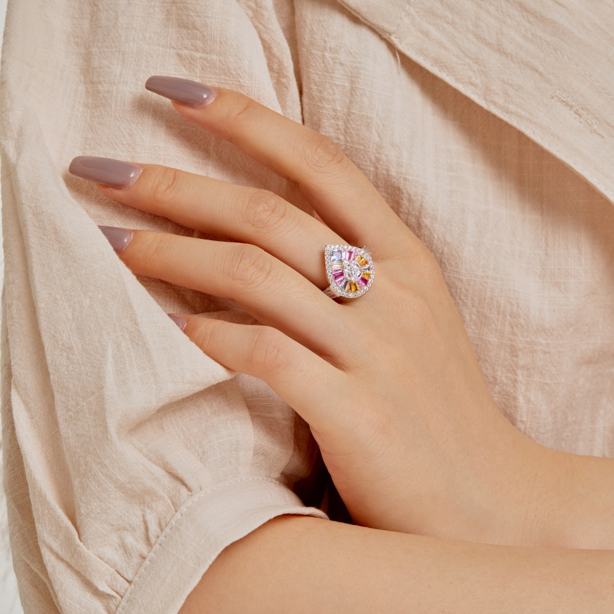 [Limara]Elegant Colorful Water Drop Shape Banquet Ring