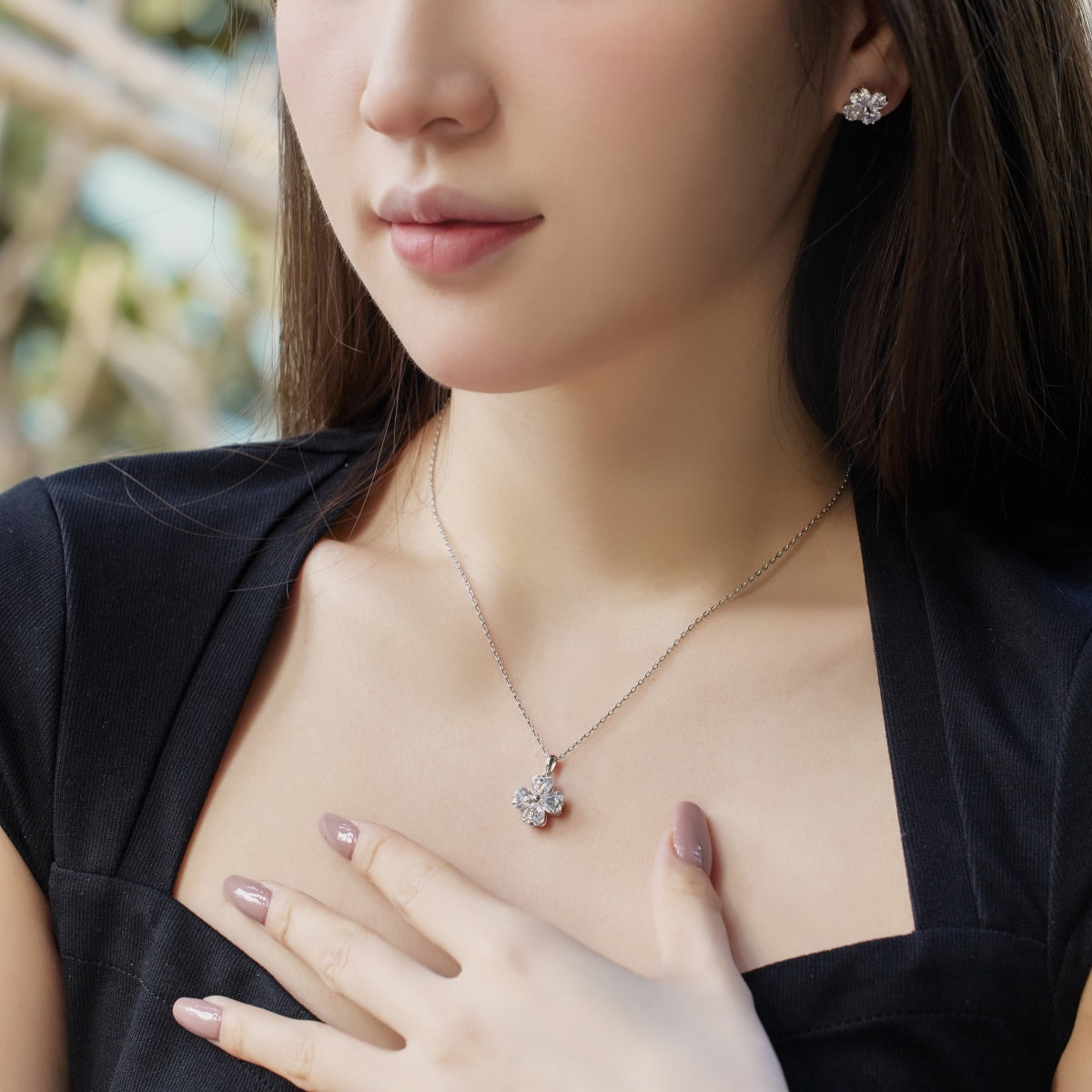 [Limara]Heart-Shaped Four-Leaf Clover Bead Necklace