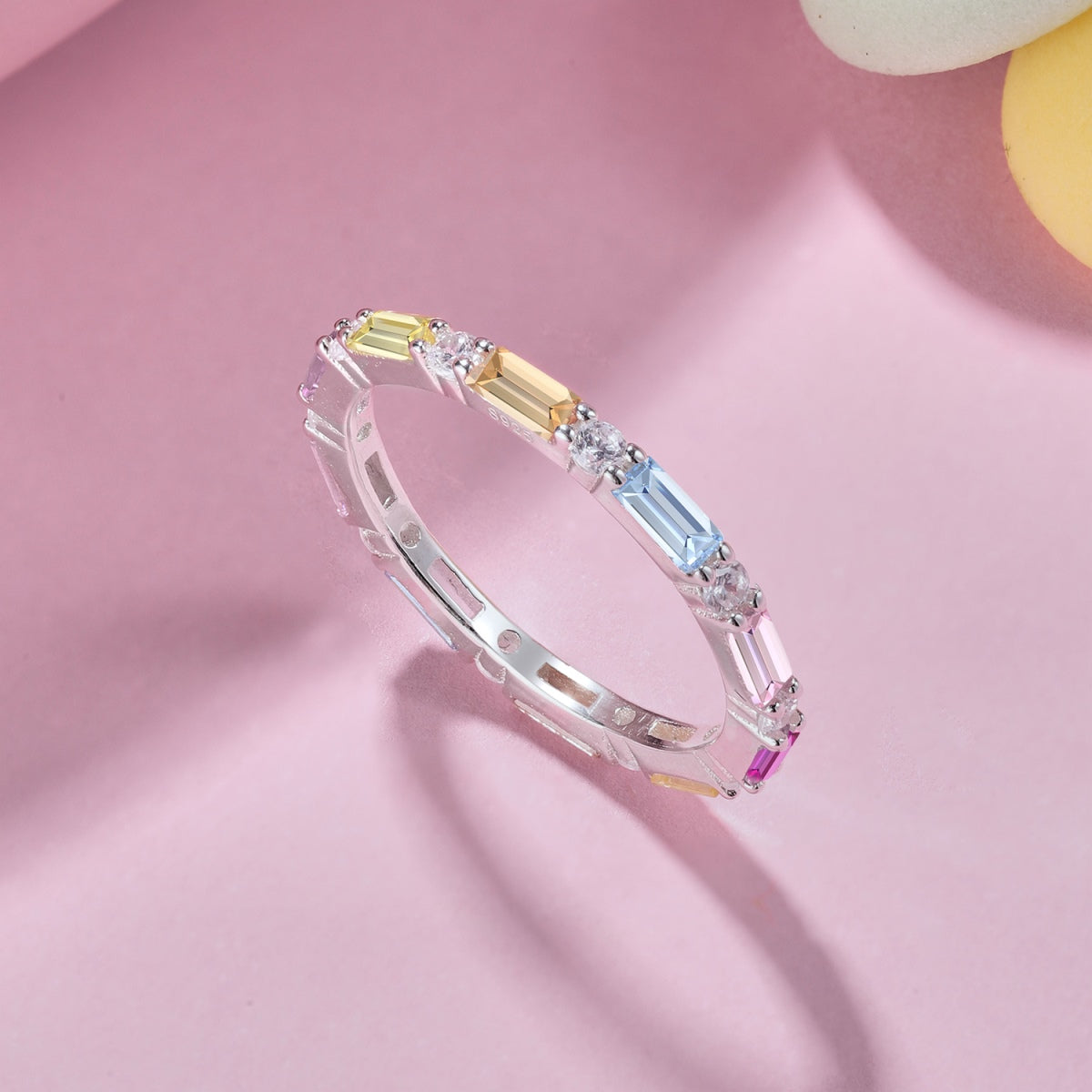 [Limara]Lively In Shades Elegant Radiant Cut Daily Ring