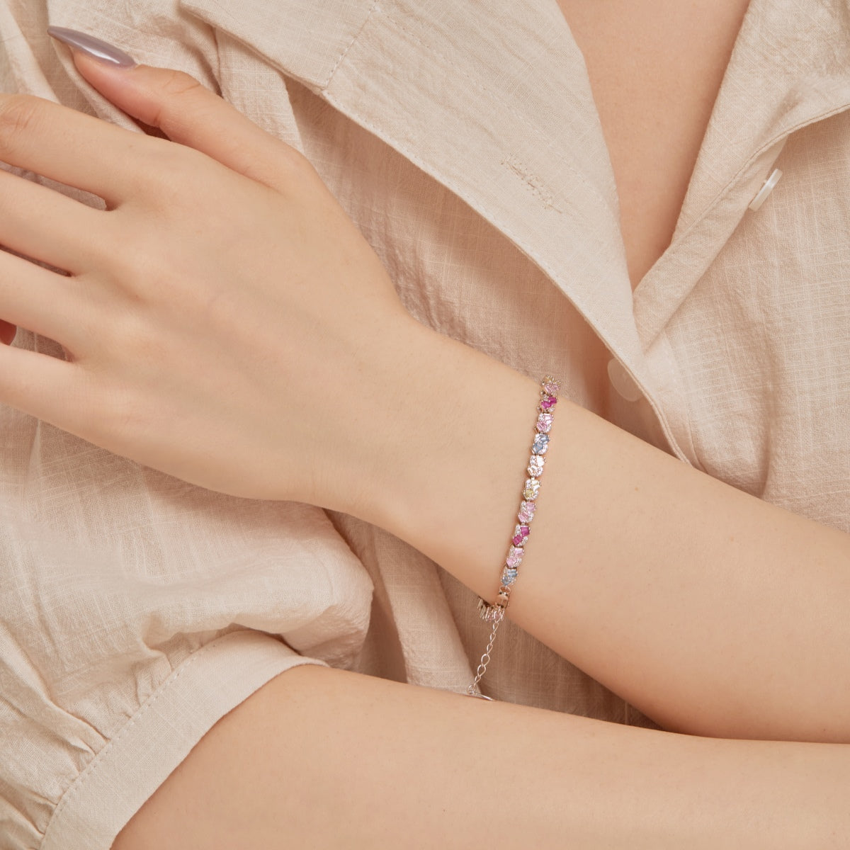[Limara]Ornate Colorful Flower Shape Party Bracelet