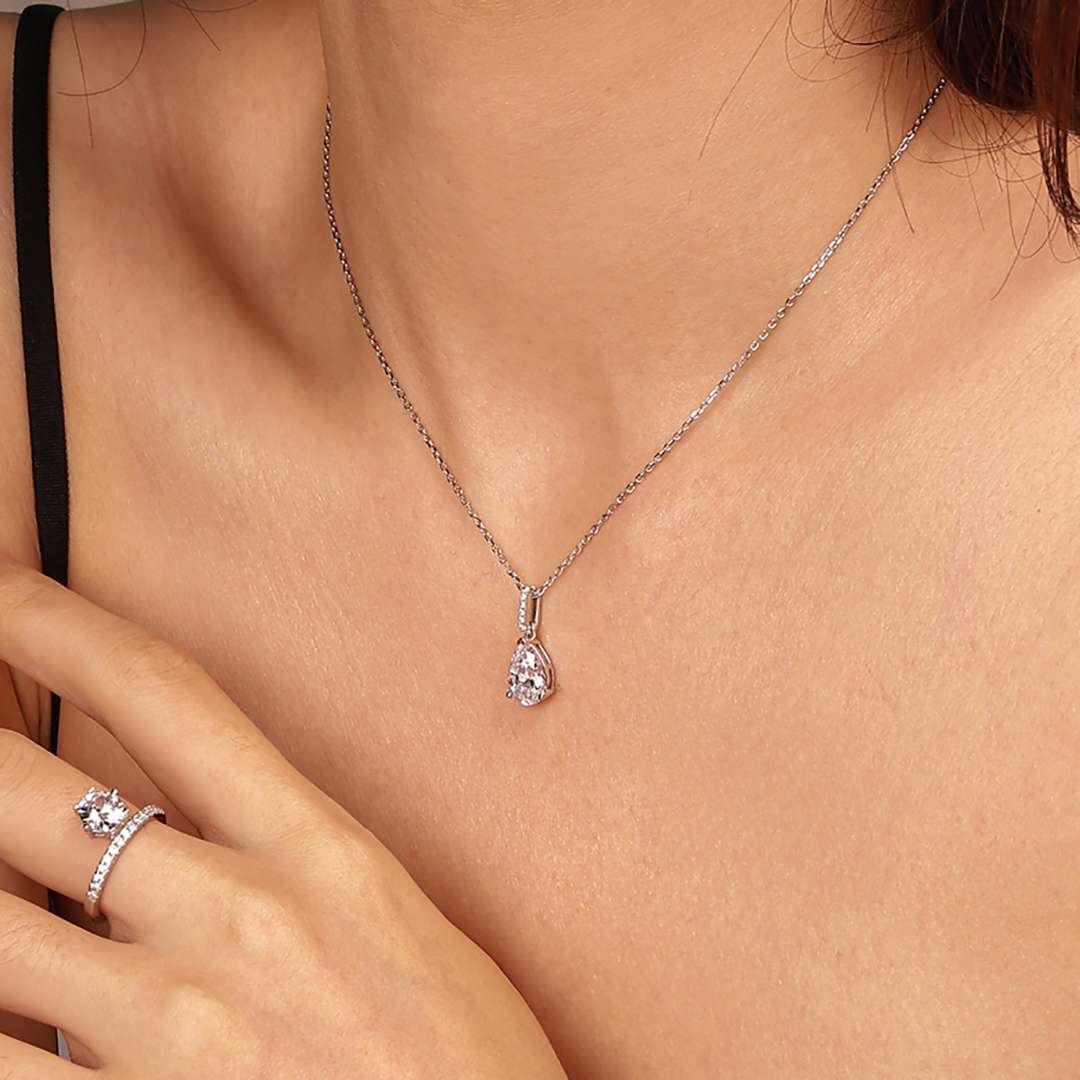 [Limara]Delicate Water Drop Shape Fashion Necklace