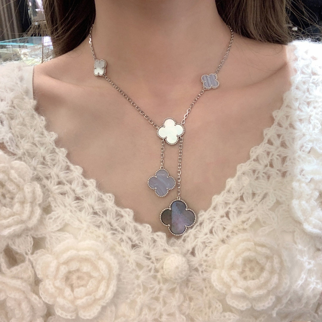 [Limara]CLOVER MOP CHALCEDONY NECKLACE SILVER 6 MOTIF