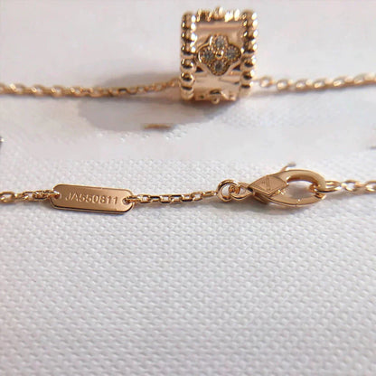 [Limara]KALEIDOSCOPE PENDANT NECKLACE