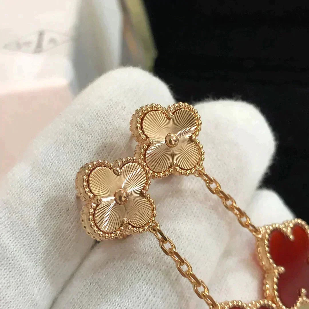 [Limara]CLOVER 2 MOTIF  LASER CARNELIAN EARRINGS