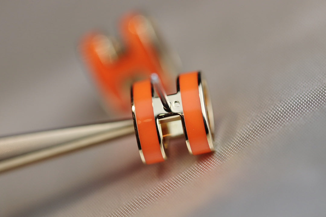 [Limara]MINI POP H EARRINGS ORANGE