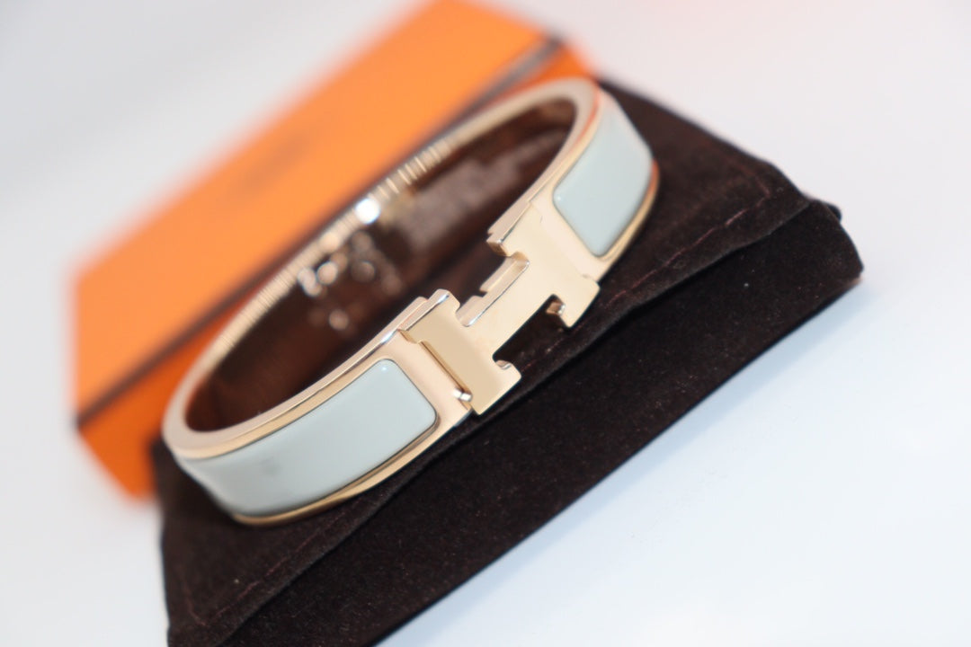 [Limara]H LIGHT BLUE BRACELET