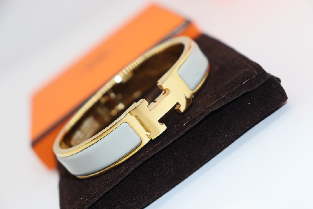 [Limara]H LIGHT BLUE BRACELET