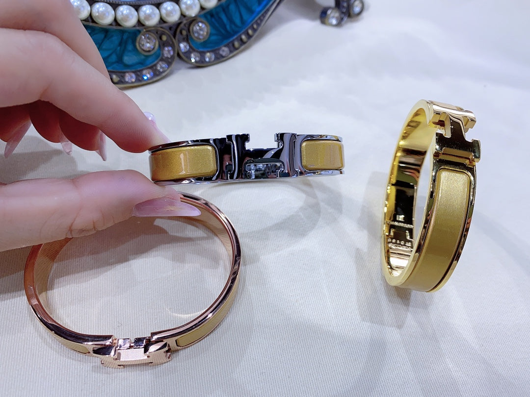 [Limara]H CHAMPAGNE BRACELET